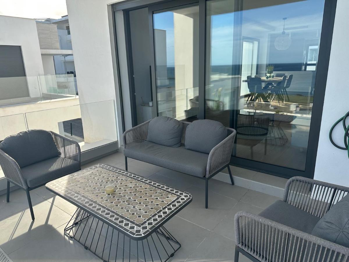 Modern Duplex In Alcaidesa Links II Apartman Kültér fotó